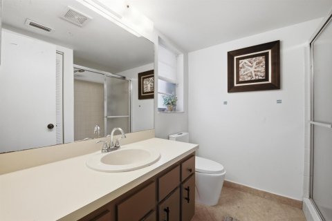 Condo in Margate, Florida, 2 bedrooms  № 2241856 - photo 29