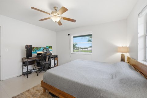 Condo in Margate, Florida, 2 bedrooms  № 2241856 - photo 26