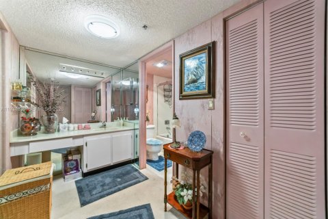 Copropriété à vendre à Aventura, Floride: 2 chambres, 114.73 m2 № 1994417 - photo 9
