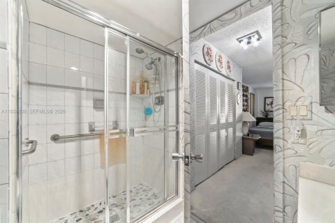 Copropriété à vendre à Aventura, Floride: 2 chambres, 114.73 m2 № 1994417 - photo 3
