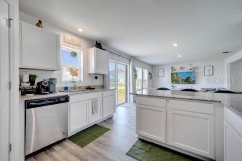 House in Kissimmee, Florida 4 bedrooms, 153.29 sq.m. № 1827989 - photo 25