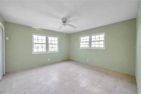 Immobilier commercial à vendre à Gulfport, Floride: 5 chambres, 250.84 m2 № 2427433 - photo 28
