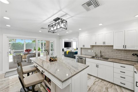 Villa ou maison à vendre à Bradenton, Floride: 4 chambres, 325.53 m2 № 2141857 - photo 22