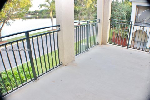 Купить кондоминиум в Мирамар, Флорида 2 спальни, 111.95м2, № 1995235 - фото 16