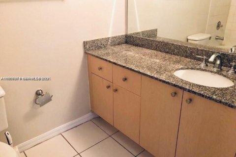 Купить кондоминиум в Мирамар, Флорида 2 спальни, 111.95м2, № 1995235 - фото 8