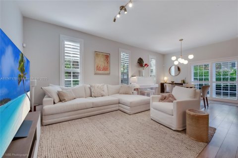 Condo in Coral Gables, Florida, 3 bedrooms  № 1706044 - photo 3