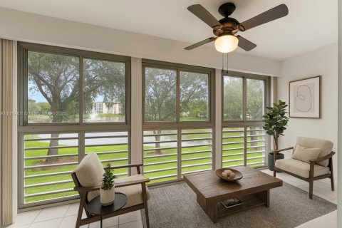 Condo in Coconut Creek, Florida, 2 bedrooms № 1941159 - photo 28