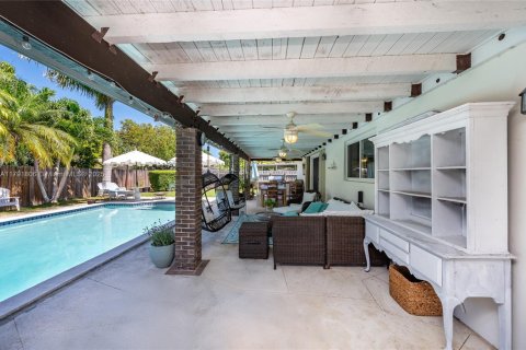 House in Cutler Bay, Florida 4 bedrooms, 174.47 sq.m. № 1738793 - photo 13