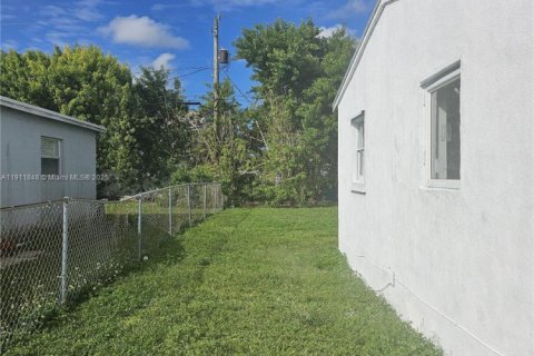 Купить виллу или дом в Майами, Флорида 3 спальни, 94.76м2, № 1967629 - фото 14