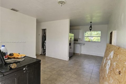 Купить виллу или дом в Майами, Флорида 3 спальни, 94.76м2, № 1967629 - фото 6