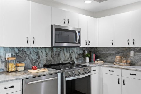 Copropriété à vendre à Saint Petersburg, Floride: 2 chambres, 140.28 m2 № 2401169 - photo 23