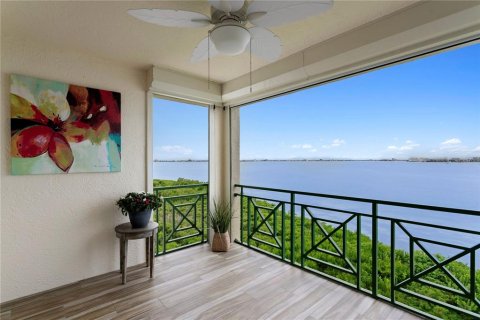 Copropriété à vendre à Saint Petersburg, Floride: 2 chambres, 140.28 m2 № 2401169 - photo 3