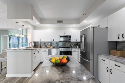 Copropriété à vendre à Saint Petersburg, Floride: 2 chambres, 140.28 m2 № 2401169 - photo 24