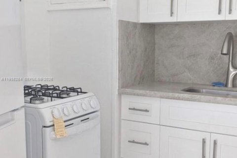 Copropriété à louer à Miami Beach, Floride: 1 chambre, 50.91 m2 № 1996272 - photo 6