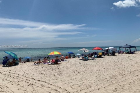 Copropriété à louer à Miami Beach, Floride: 1 chambre, 50.91 m2 № 1996272 - photo 17