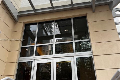 Appartement à louer à Miami, Floride: 2 chambres, 101.08 m2 № 2044811 - photo 2