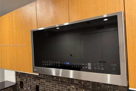 Appartement à louer à Miami, Floride: 2 chambres, 101.08 m2 № 2044811 - photo 8