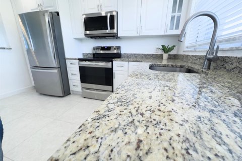 Copropriété à louer à Boynton Beach, Floride: 2 chambres, 89.46 m2 № 2085518 - photo 3