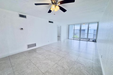Copropriété à louer à Boynton Beach, Floride: 2 chambres, 89.46 m2 № 2085518 - photo 6