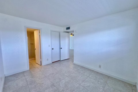 Copropriété à louer à Boynton Beach, Floride: 2 chambres, 89.46 m2 № 2085518 - photo 11