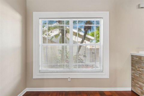 Touwnhouse à vendre à Tampa, Floride: 2 chambres, 115.38 m2 № 2092680 - photo 12