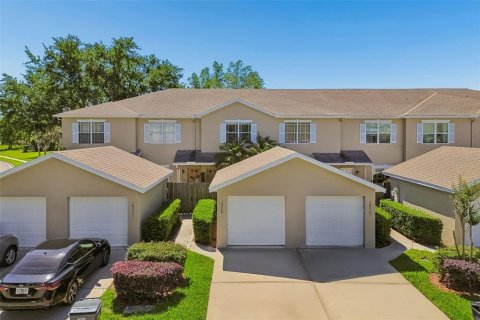 Townhouse in Tampa, Florida 2 bedrooms, 115.38 sq.m. № 2092680