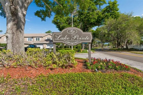 Touwnhouse à vendre à Tampa, Floride: 2 chambres, 115.38 m2 № 2092680 - photo 3