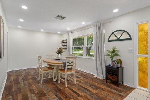 House in Hudson, Florida 2 bedrooms, 147.53 sq.m. № 1853011 - photo 8