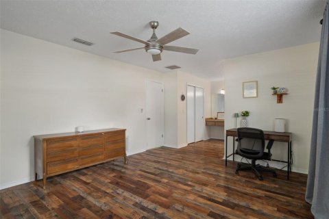 House in Hudson, Florida 2 bedrooms, 147.53 sq.m. № 1853011 - photo 21