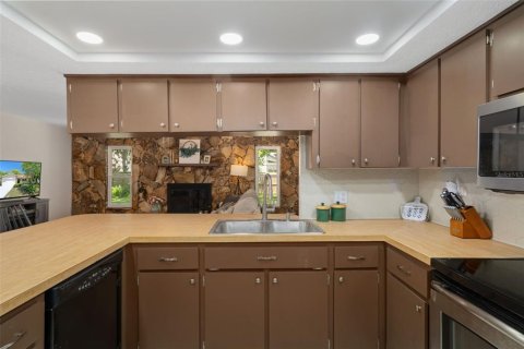 House in Hudson, Florida 2 bedrooms, 147.53 sq.m. № 1853011 - photo 17