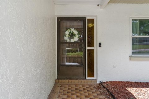 House in Hudson, Florida 2 bedrooms, 147.53 sq.m. № 1853011 - photo 2