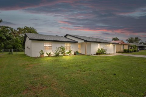 Casa en venta en Seffner, Florida, 3 dormitorios, 148.36 m2 № 1893893 - foto 1