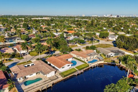 Villa ou maison à louer à Fort Lauderdale, Floride: 3 chambres, 177.16 m2 № 2188743 - photo 13