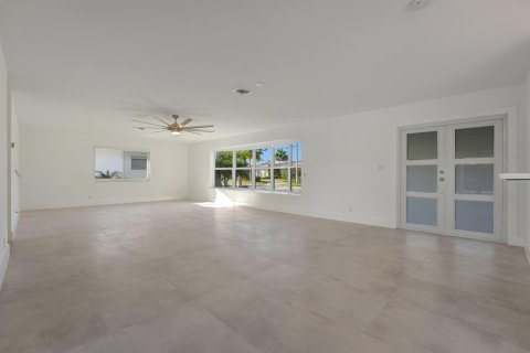 Villa ou maison à louer à Fort Lauderdale, Floride: 3 chambres, 177.16 m2 № 2188743 - photo 27