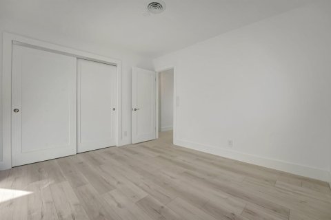 Villa ou maison à louer à Fort Lauderdale, Floride: 3 chambres, 177.16 m2 № 2188743 - photo 23