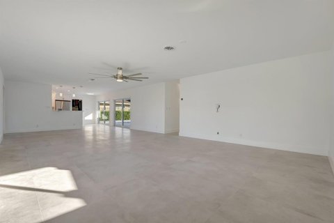 Villa ou maison à louer à Fort Lauderdale, Floride: 3 chambres, 177.16 m2 № 2188743 - photo 28