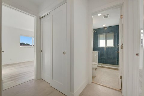 Villa ou maison à louer à Fort Lauderdale, Floride: 3 chambres, 177.16 m2 № 2188743 - photo 25