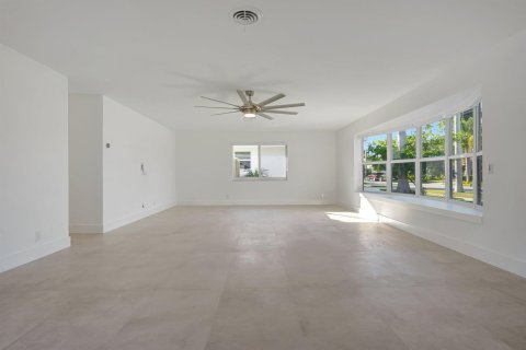 Villa ou maison à louer à Fort Lauderdale, Floride: 3 chambres, 177.16 m2 № 2188743 - photo 6