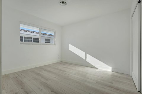 Villa ou maison à louer à Fort Lauderdale, Floride: 3 chambres, 177.16 m2 № 2188743 - photo 22