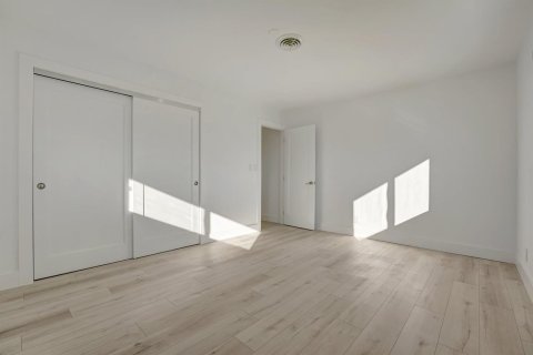Villa ou maison à louer à Fort Lauderdale, Floride: 3 chambres, 177.16 m2 № 2188743 - photo 10