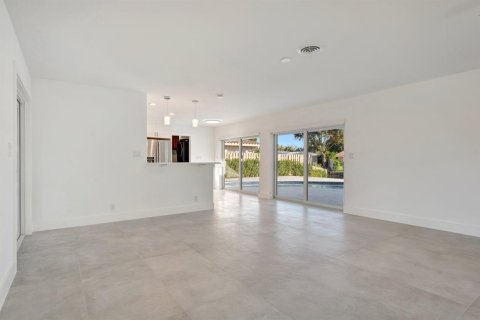 Villa ou maison à louer à Fort Lauderdale, Floride: 3 chambres, 177.16 m2 № 2188743 - photo 30