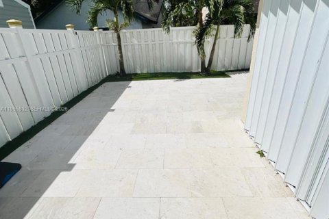 House in Coral Springs, Florida 3 bedrooms, 96.34 sq.m. № 2027802 - photo 21
