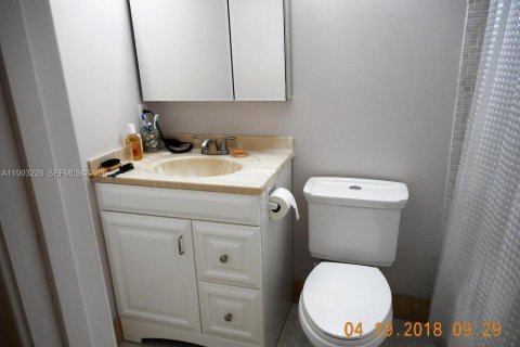 Снять в аренду кондоминиум в Уэст-Палм-Бич, Флорида 1 спальня, 60.01м2, № 2057093 - фото 5