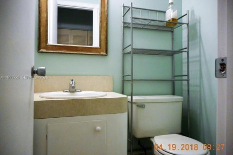 Снять в аренду кондоминиум в Уэст-Палм-Бич, Флорида 1 спальня, 60.01м2, № 2057093 - фото 2
