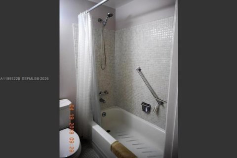 Снять в аренду кондоминиум в Уэст-Палм-Бич, Флорида 1 спальня, 60.01м2, № 2057093 - фото 6