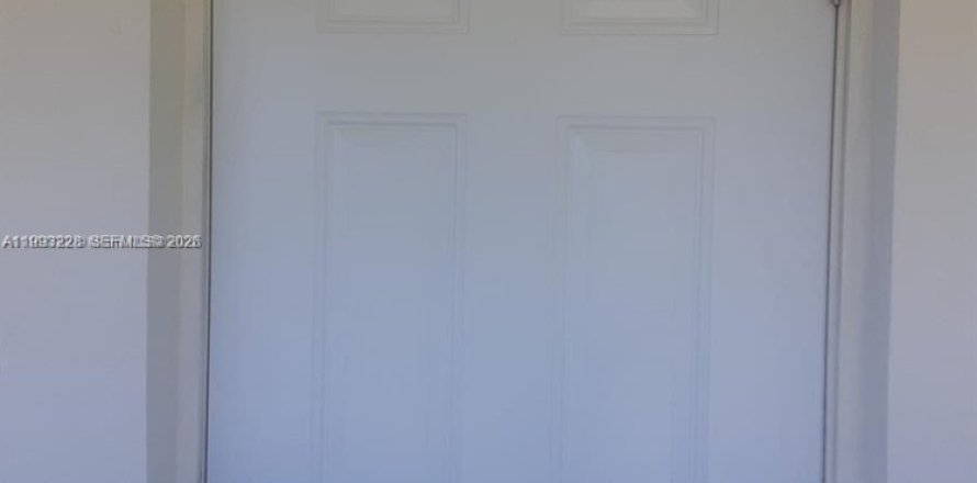 Кондоминиум с 1 спальней в Уэст-Палм-Бич, Флорида № 2057093