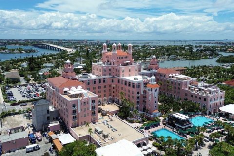 Condominio en venta en Saint Petersburg, Florida, 2 dormitorios, 77.11 m2 № 1343228 - foto 15