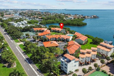 Condominio en venta en Saint Petersburg, Florida, 2 dormitorios, 77.11 m2 № 1343228 - foto 10