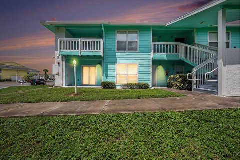 Copropriété à vendre à Palm Harbor, Floride: 1 chambre, 52.3 m2 № 1872893 - photo 1