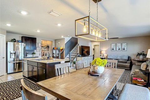Villa ou maison à vendre à Zephyrhills, Floride: 5 chambres, 242.01 m2 № 2206483 - photo 8
